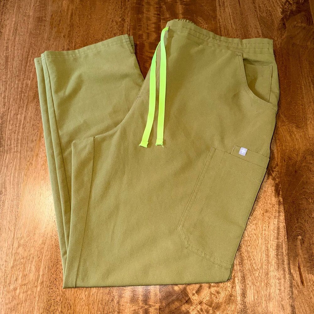 FIGS Yola Skinny Scrub Pants Women’s XL Color: Martini Olive